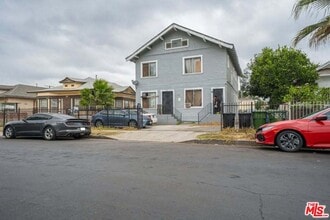 Building Photo - 431 E 41st Pl