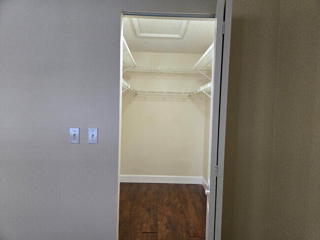 Building Photo - 16363 Water Way