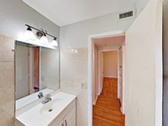 Building Photo - 6505 Ambassador Dr