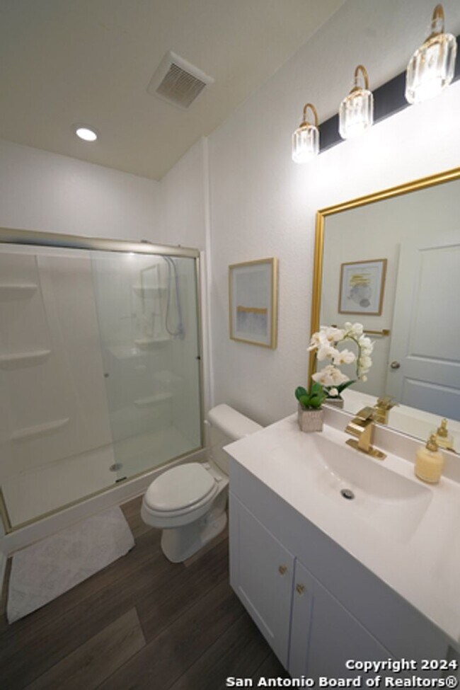 Building Photo - Charming Home Now Available in the Liberte...
