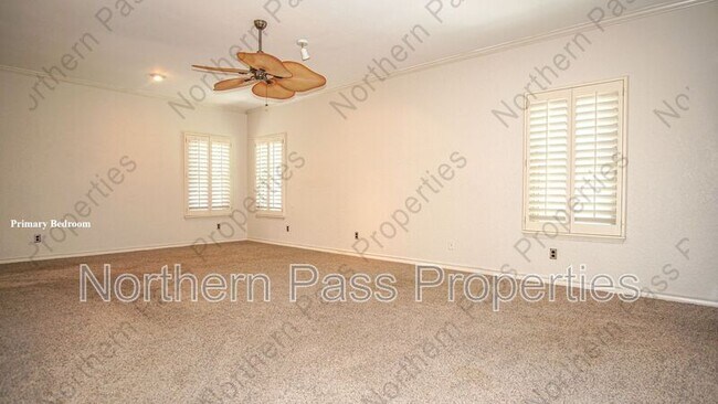 Building Photo - 612 Willow Glen Dr