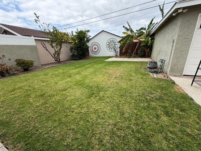 Building Photo - 3-Bedroom Home for Rent in El Camino Village | 2-Car Garage & Private Backyard