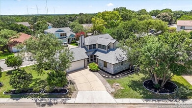 Building Photo - 10133 Sandyglen