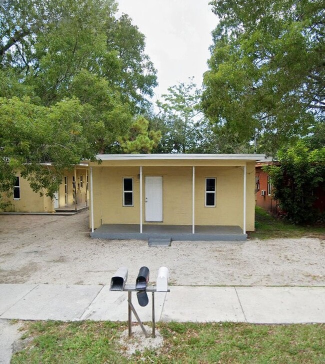 Building Photo - 414 NW 14th Ave