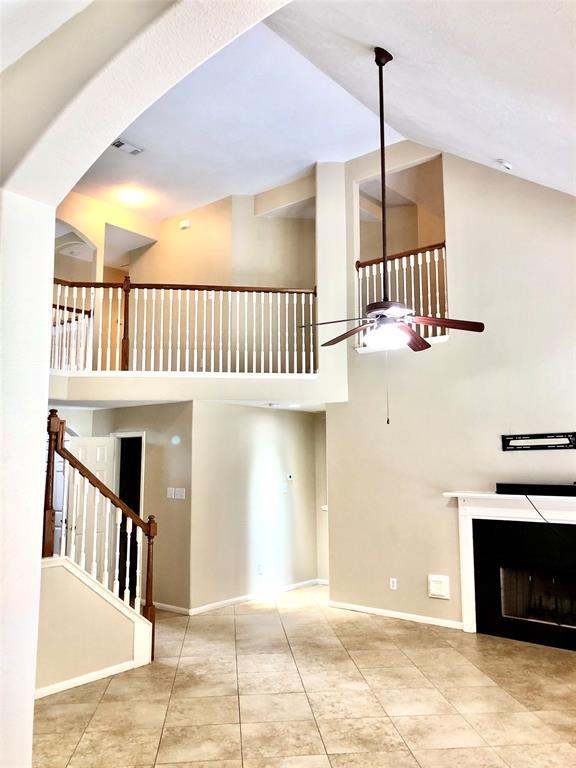 Building Photo - 5402 Silver Oak Dr