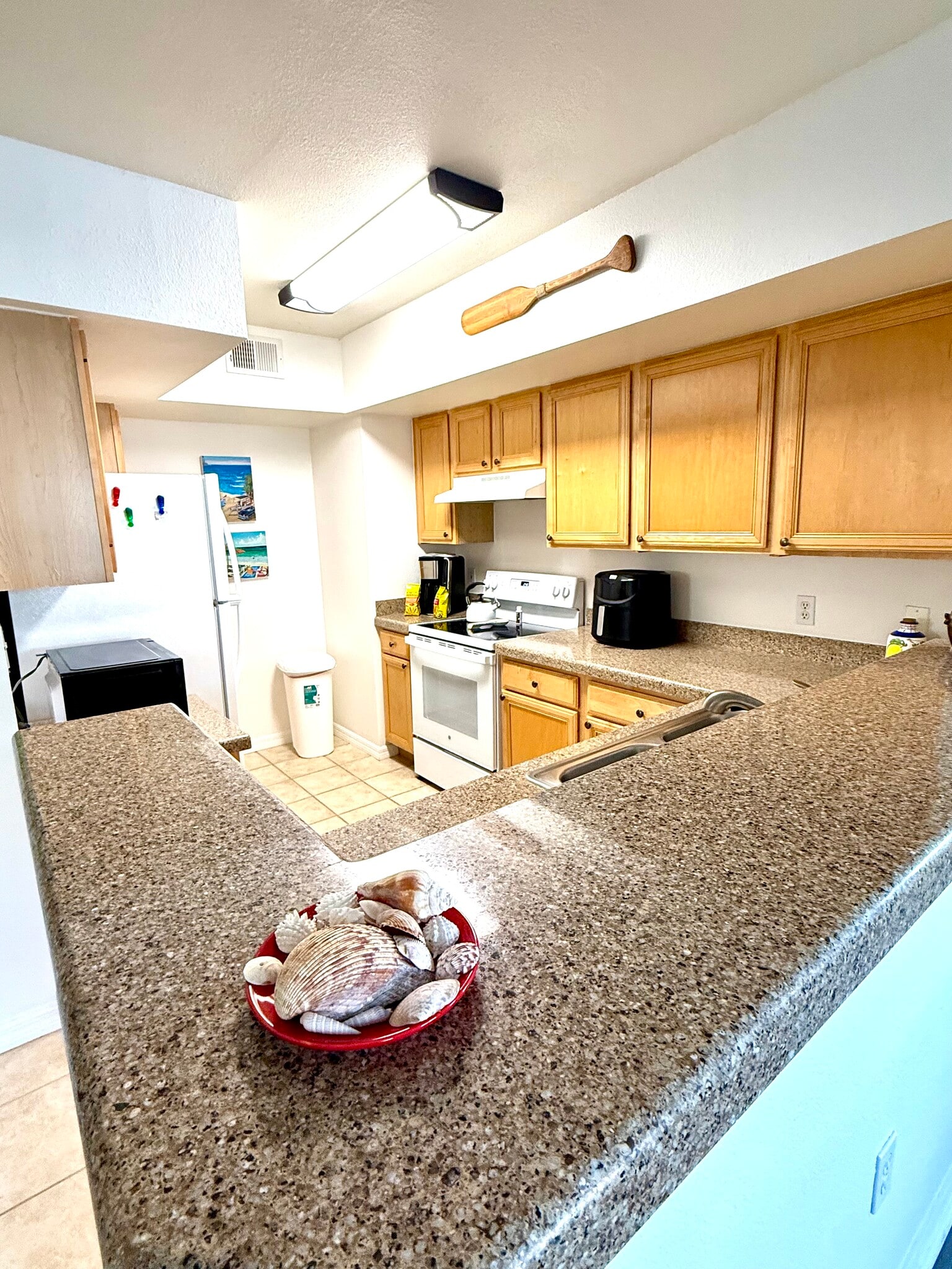 Fully outfitted kitchen - 1000 Villagio Cir