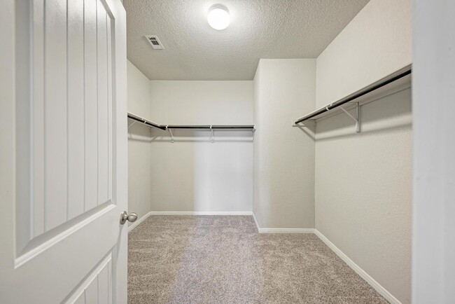 Building Photo - 125 Jubilee Dr