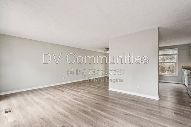 Building Photo - 3531 Tewksbury Dr SW