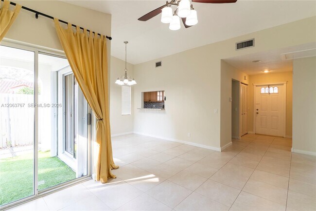 Building Photo - 1494 Springside Dr