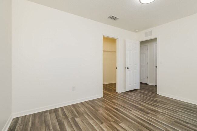 Building Photo - 5594 Angelonia Terrace