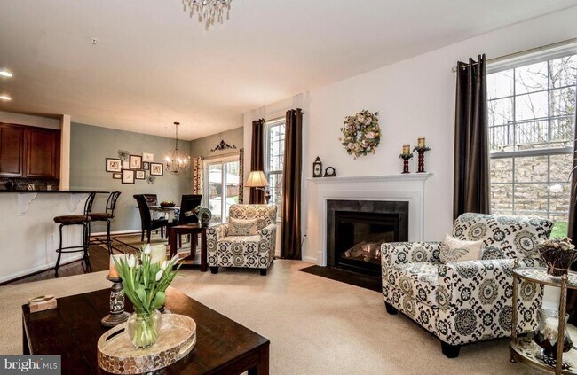Building Photo - 3321 Eagle Ridge Dr