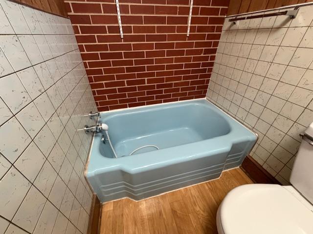 Building Photo - 145 Center St