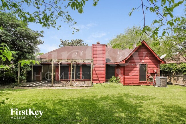 Building Photo - 1055 Margate Dr