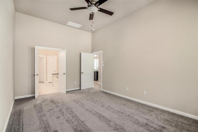 Building Photo - 235 N Spotted Fern Dr
