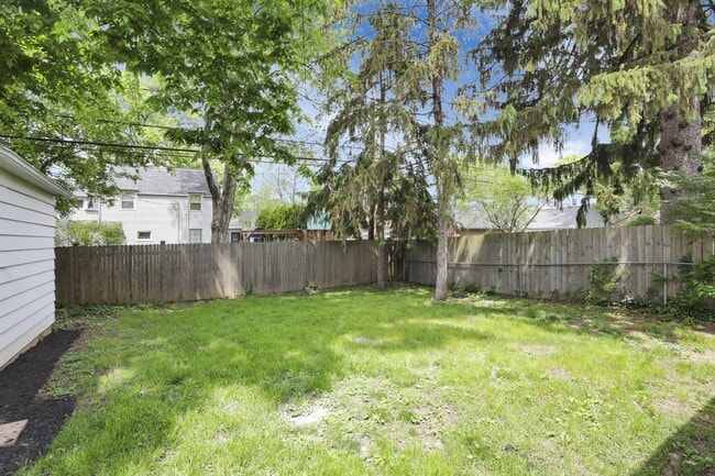 Building Photo - 2615 Northwest Blvd