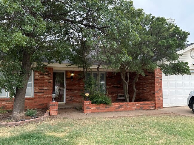 Primary Photo - 5701 88th St