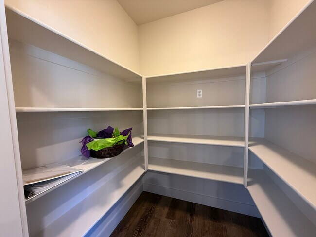 Building Photo - 82 Horseshoe Lp