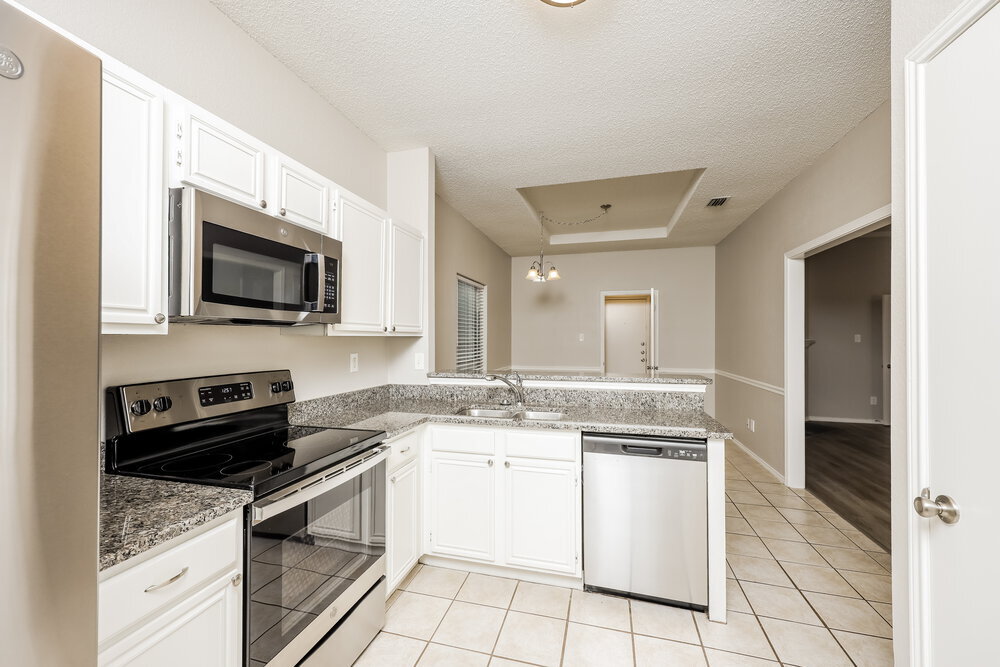 Building Photo - 1330 Bogard Ln