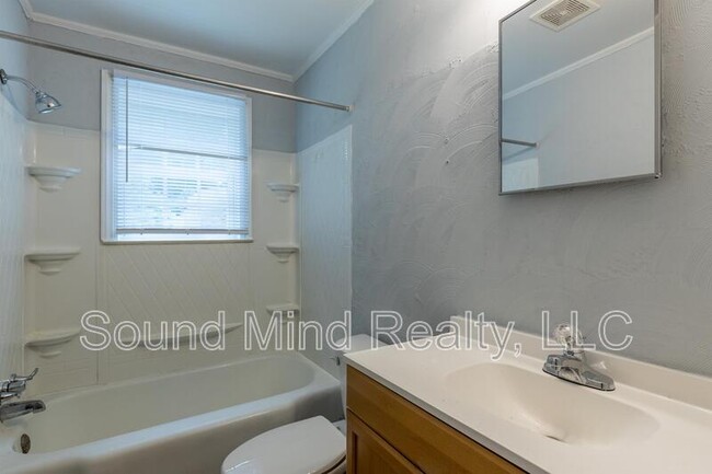 Building Photo - 321 Angier Ave