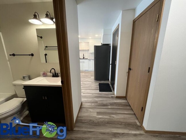 Building Photo - 646 Woodlawn Dr