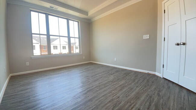 Building Photo - 1310 Kathy Ann Wy E