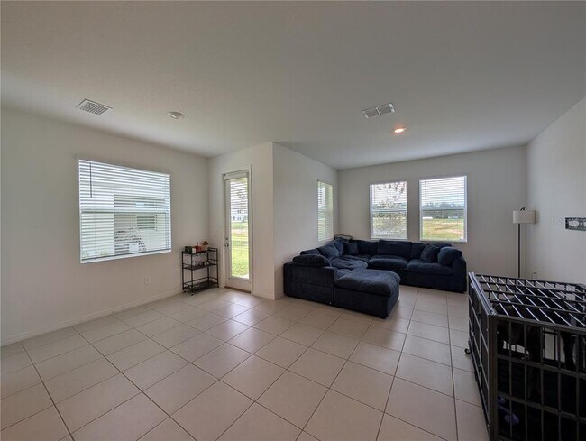 Building Photo - 3385 Lapis Lk Dr