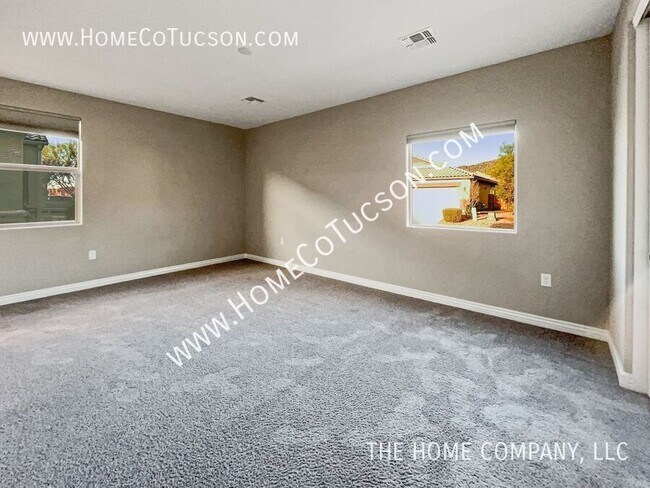 Building Photo - 9915 N Cardon Grande Trail