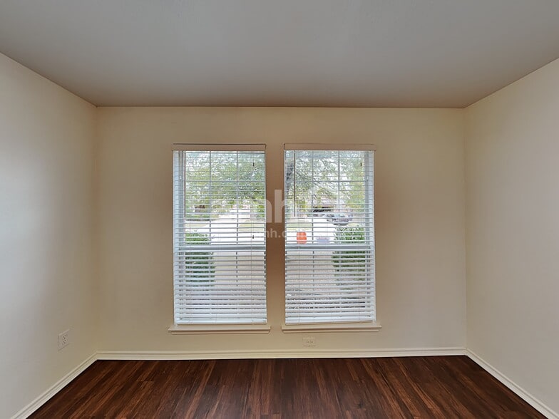 Building Photo - 2101 Hanakoa Falls Dr