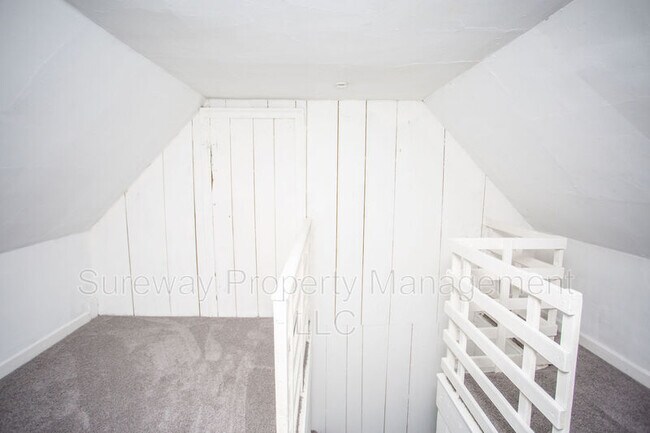 Building Photo - 220 S Church St