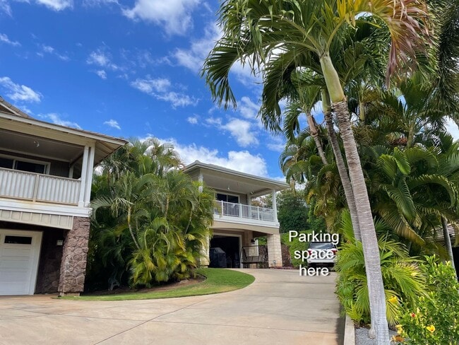 Building Photo - Elegant 1-Bedroom Retreat in Prestigious South Maui Neighborhood w/ Utilities Included – Availabl...