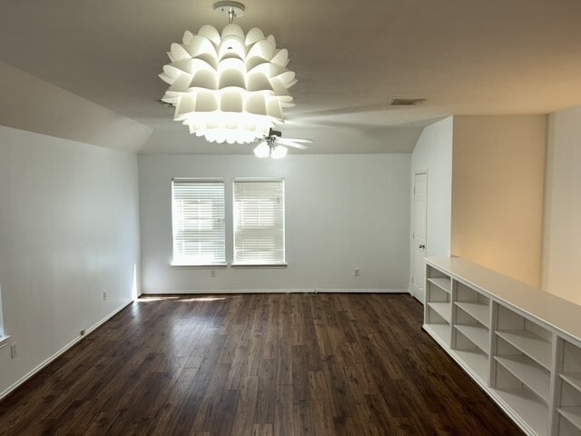 Building Photo - 3010 S Heights Hollow Ln