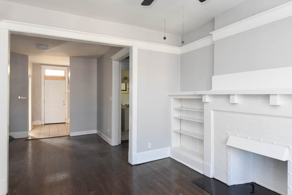 Building Photo - 1251 W Rosemont Ave