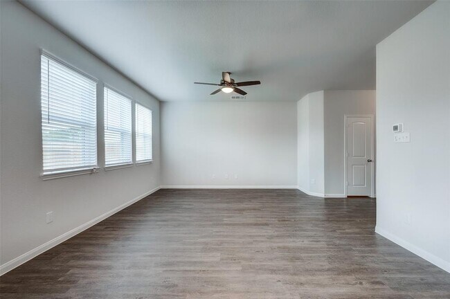 Building Photo - 3030 Orchid Ranch Dr
