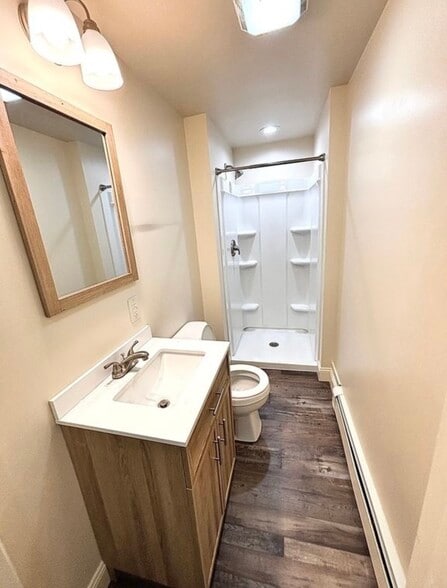 Building Photo - 313 Walnut St