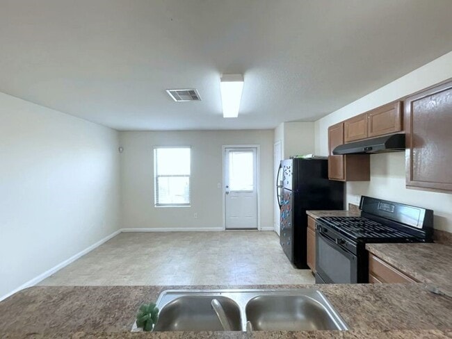 Building Photo - 1715 Ramsay Way