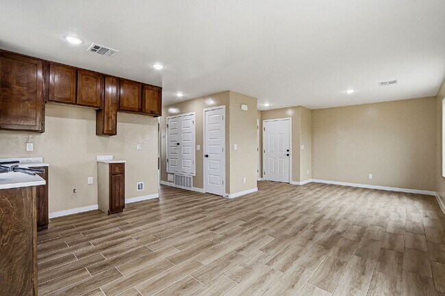 Building Photo - Brand New 2 Bedroom Apartment. Accepts Housing Assistance