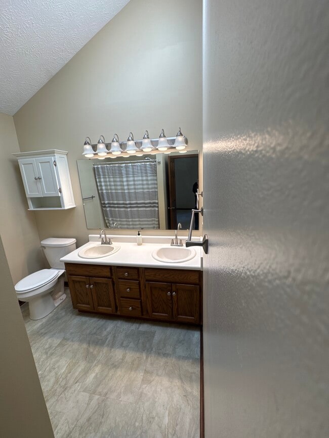 Building Photo - 9229 Westdrum Ct