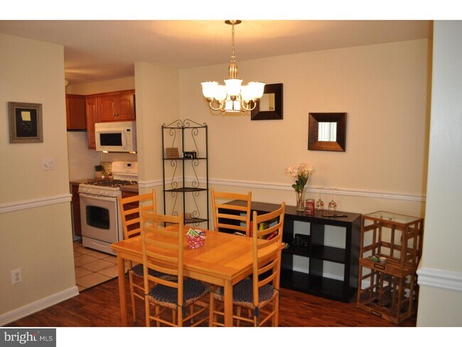 Building Photo - 1413 Morris Ct