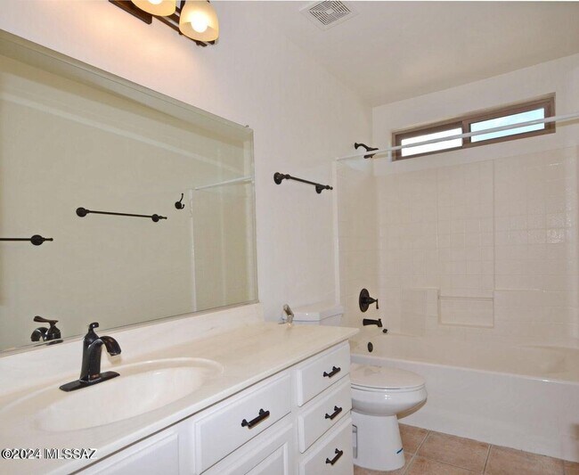 Building Photo - 11281 N Chynna Rose Pl