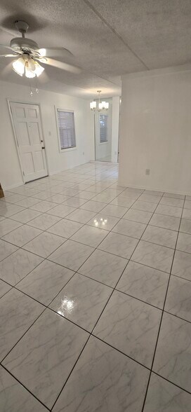 Building Photo - 4725 Christa Ct