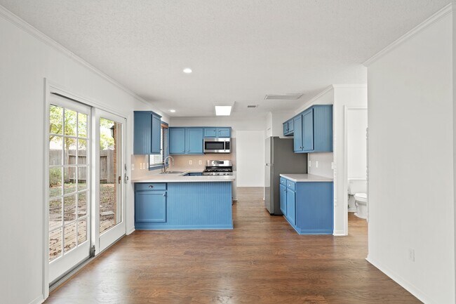 Building Photo - 21226 Park Willow Dr