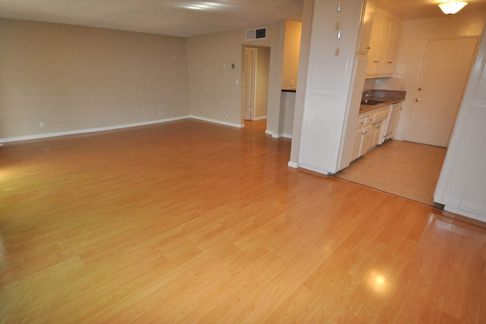 Building Photo - 11310 Camarillo St