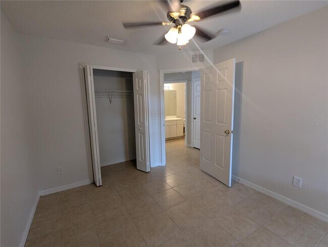 Building Photo - 5000 Anclote River St