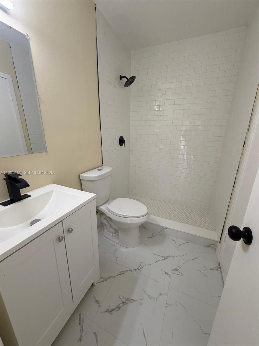 Building Photo - 2377 W 66th Pl