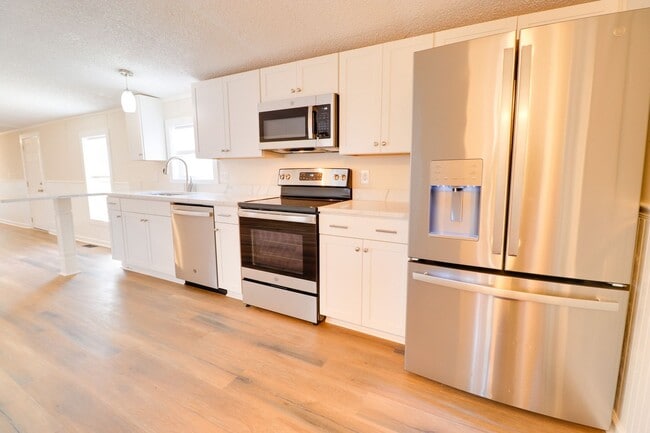 Building Photo - 1022 Bridgetown Ct