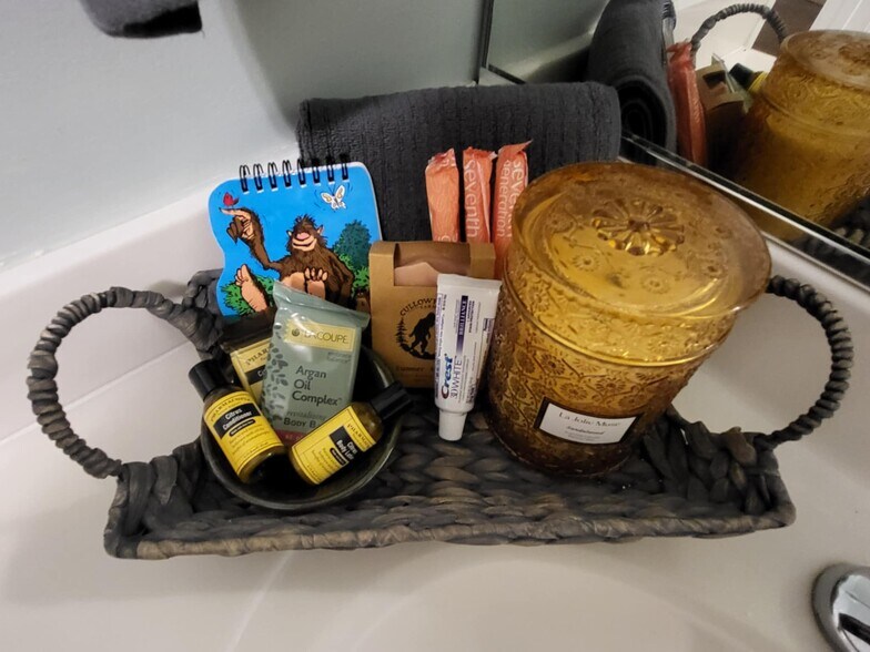 Building Photo - 4702 Brighton Park Dr