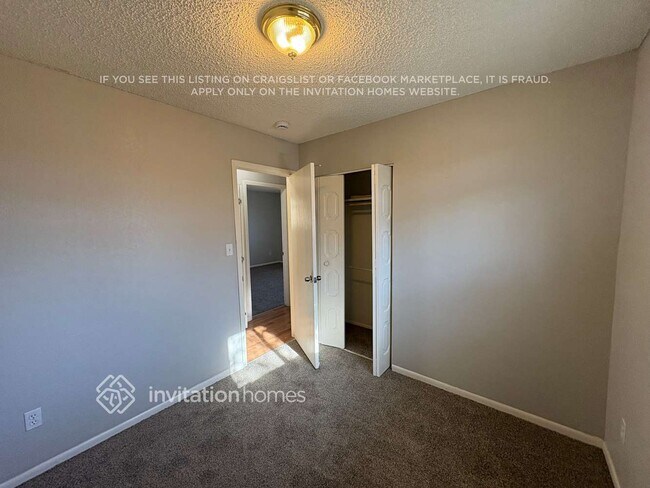 Building Photo - 10240 Benton St