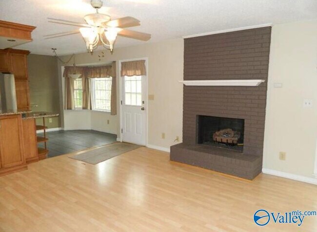 Building Photo - 13017 Coys Dr SE