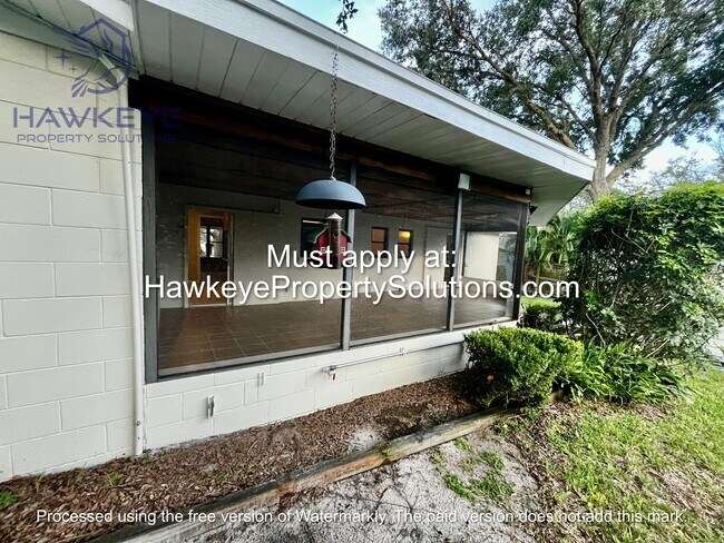 Building Photo - 3205 Carleton Cir W