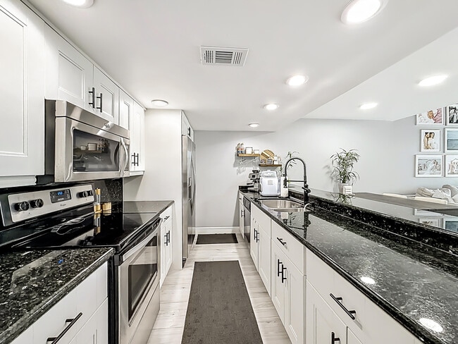 Building Photo - 11313 NW 15th St